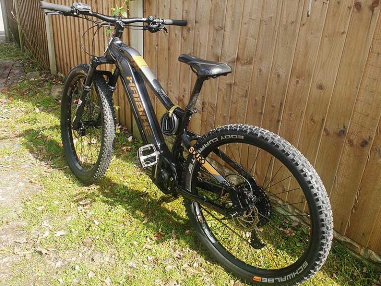 HardtailE-Mountainbike rental