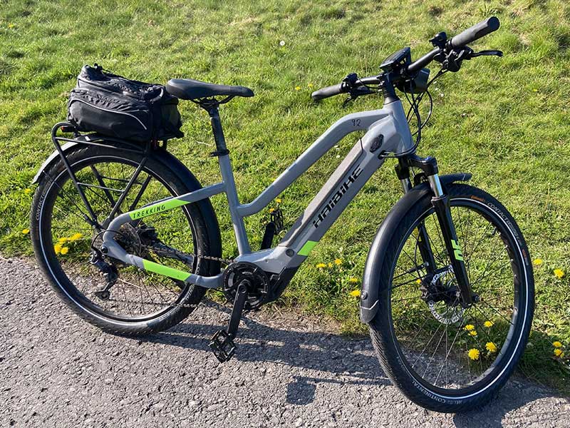 Hybrid / Touring E-Bike